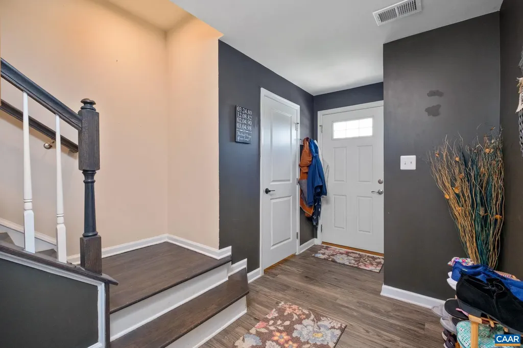 76 Park Drive Palmyra VA 22963