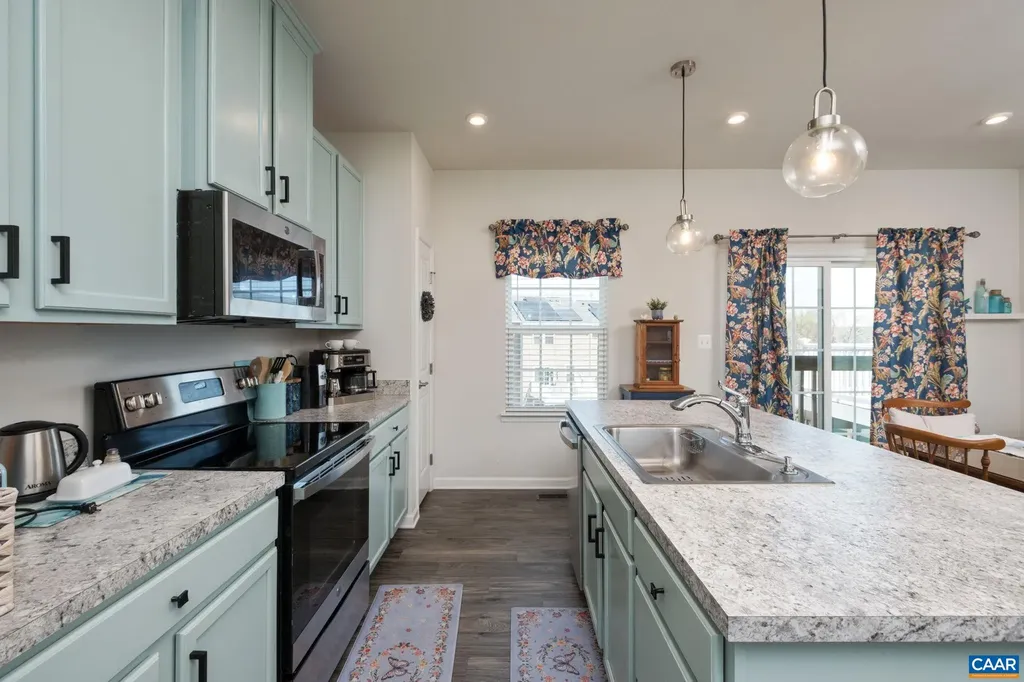 76 Park Drive Palmyra VA 22963