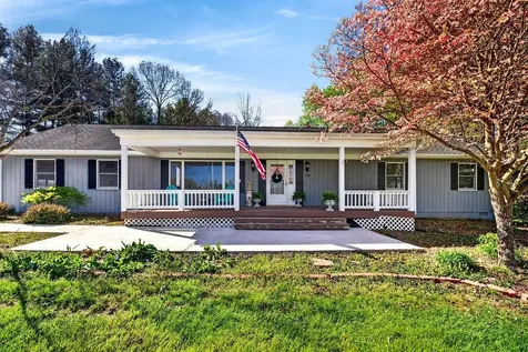 153 Thorofare Road Crimora VA 24431