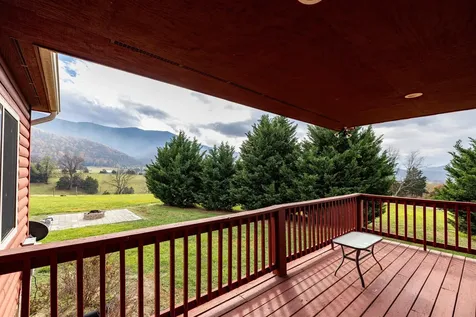 2225 & 2319 Valley Burg Road Luray VA 22835