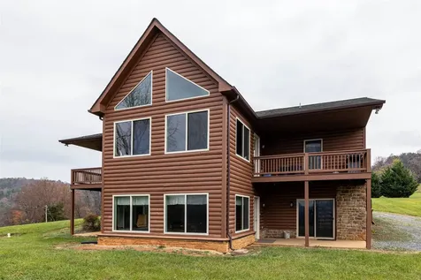2225 & 2319 Valley Burg Road Luray VA 22835