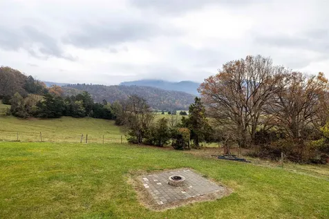 2225 & 2319 Valley Burg Road Luray VA 22835