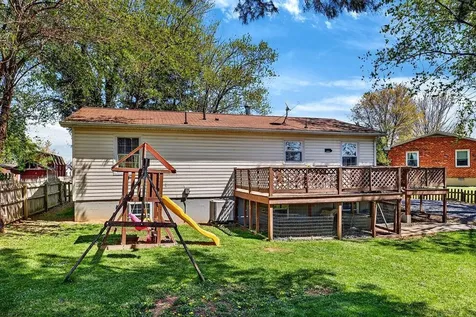 9 Clover Place Verona VA 24482
