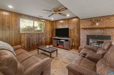 704 Carann Street Staunton VA 24401