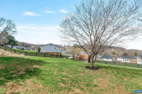 704 Carann Street Staunton VA 24401