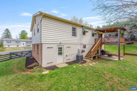 704 Carann Street Staunton VA 24401