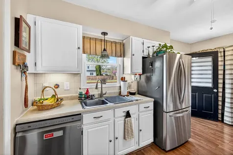 605 16th Street Grottoes VA 24441