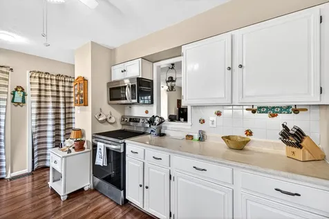 605 16th Street Grottoes VA 24441