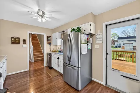605 16th Street Grottoes VA 24441