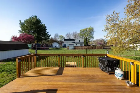 605 16th Street Grottoes VA 24441