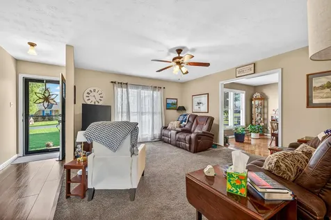 605 16th Street Grottoes VA 24441