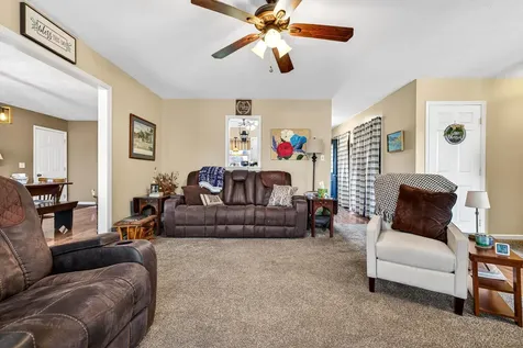 605 16th Street Grottoes VA 24441