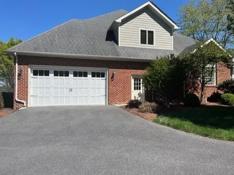 30 Trap Lane Staunton VA 24401
