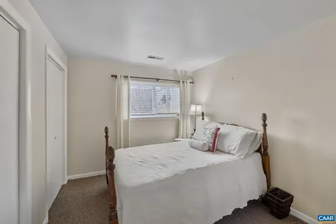 1212 Chatham Ridge Charlottesville VA 22901