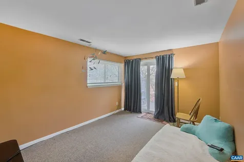 1212 Chatham Ridge Charlottesville VA 22901