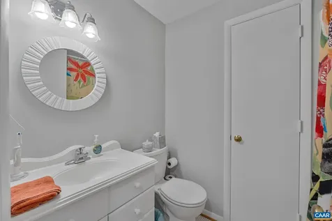 1212 Chatham Ridge Charlottesville VA 22901