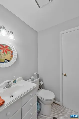 1212 Chatham Ridge Charlottesville VA 22901
