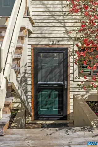1212 Chatham Ridge Charlottesville VA 22901