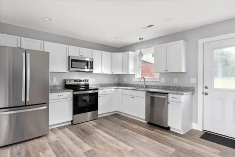 178 Bank Street Mt Jackson VA 22842