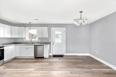 178 Bank Street Mt Jackson VA 22842