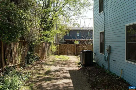 417 9th Street Charlottesville VA 22903