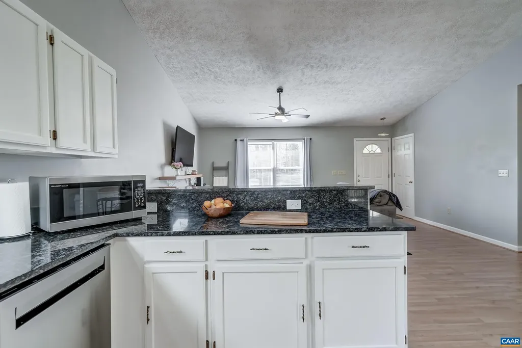 15 Austin Drive Palmyra VA 22963
