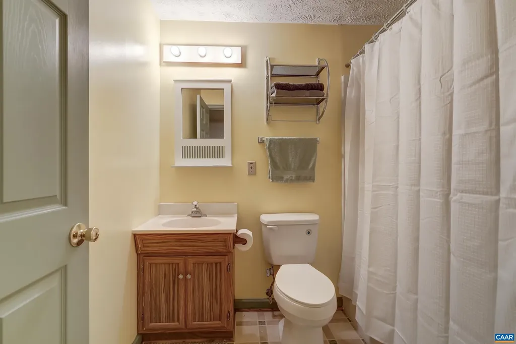 15 Austin Drive Palmyra VA 22963