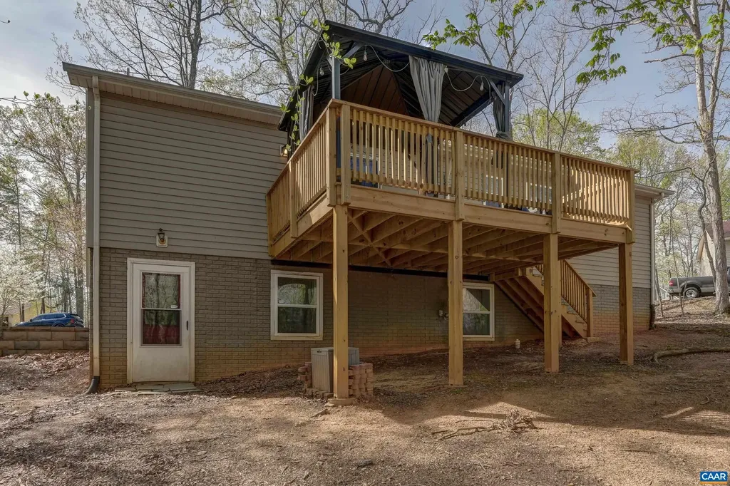 15 Austin Drive Palmyra VA 22963