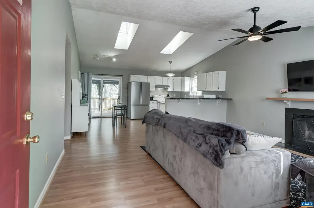 15 Austin Drive Palmyra VA 22963