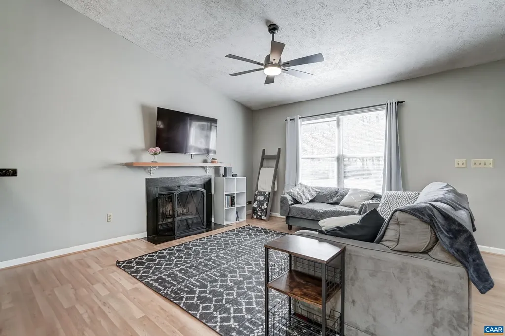15 Austin Drive Palmyra VA 22963