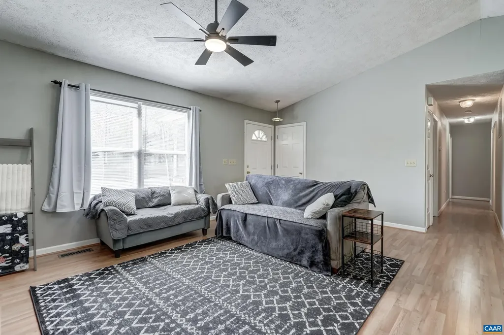 15 Austin Drive Palmyra VA 22963