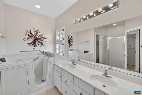 1804 Creekview Lane Charlottesville VA 22911