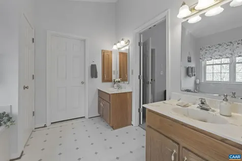 2759 Cricklewood Court Charlottesville VA 22911
