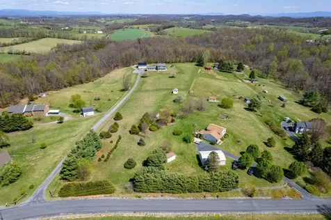 1075 Chestnut Ridge Road Staunton VA 24401