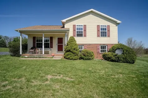 1075 Chestnut Ridge Road Staunton VA 24401