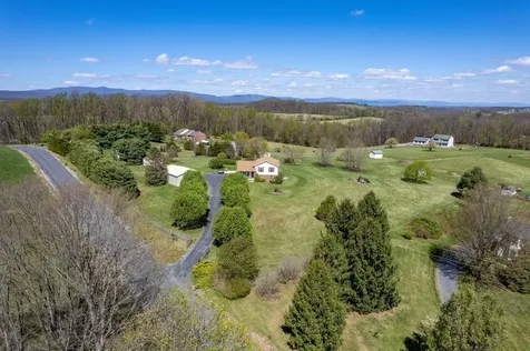 1075 Chestnut Ridge Road Staunton VA 24401