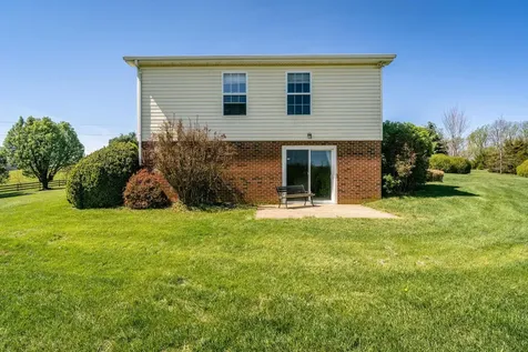 1075 Chestnut Ridge Road Staunton VA 24401