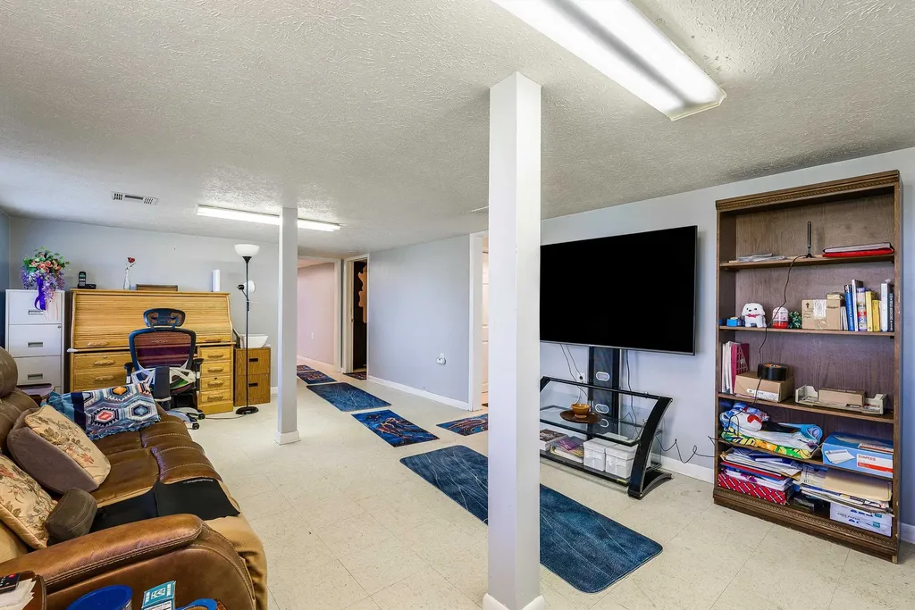16998 Summit Avenue E Elkton VA 22827