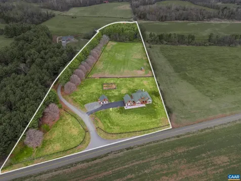 42 River Ridge Lane Ruckersville VA 22968