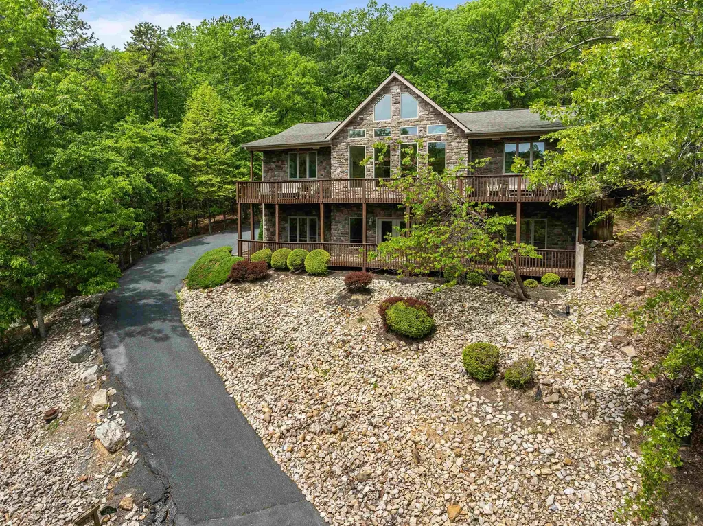 312 Rainier Road Mcgaheysville VA 22840