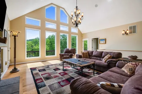 312 Rainier Road Mcgaheysville VA 22840