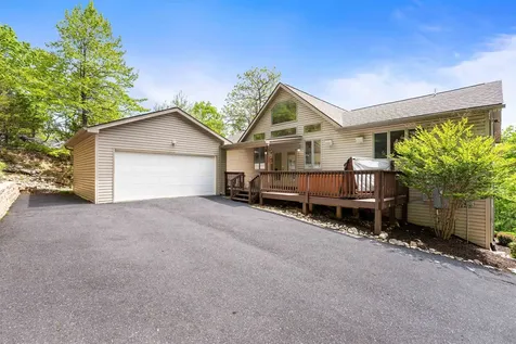 312 Rainier Road Mcgaheysville VA 22840