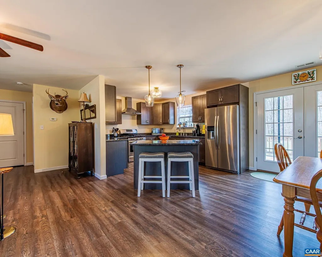 186 Rosewood Drive Scottsville VA 24590