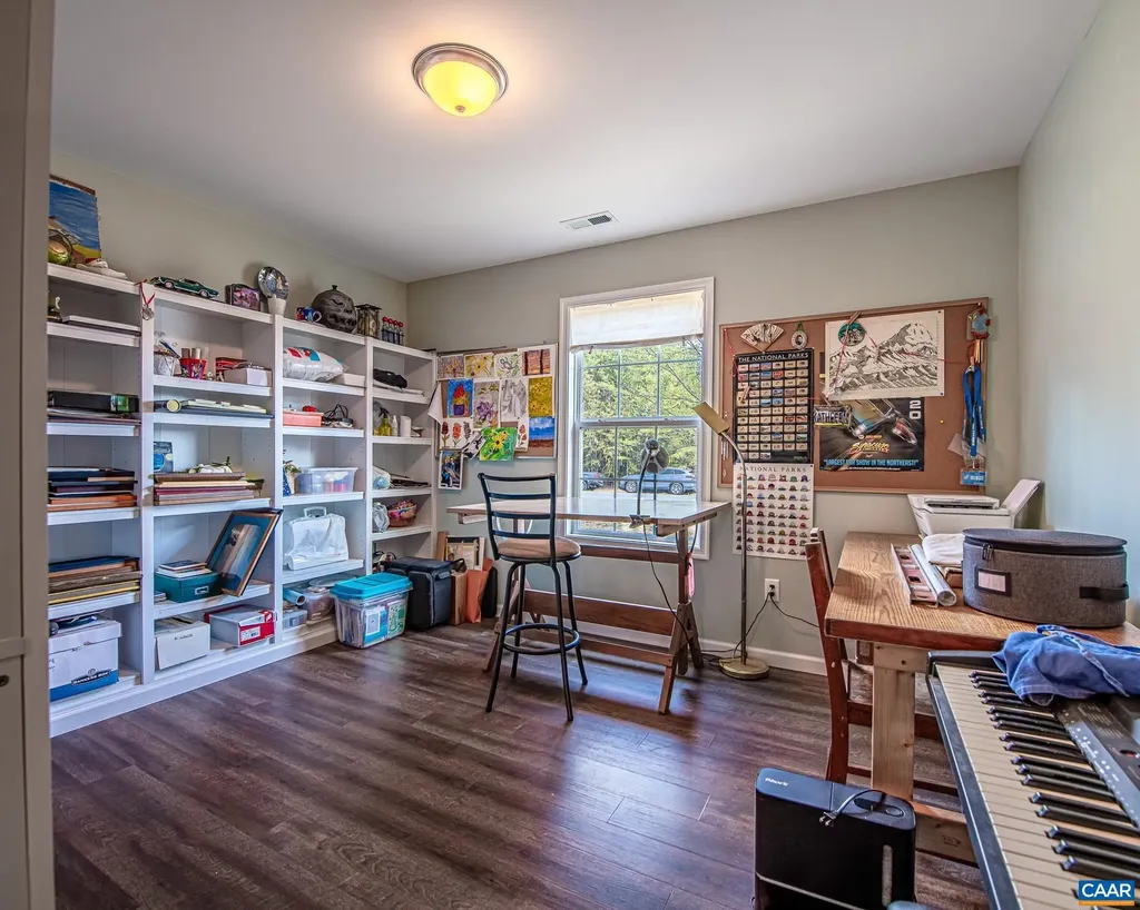 186 Rosewood Drive Scottsville VA 24590