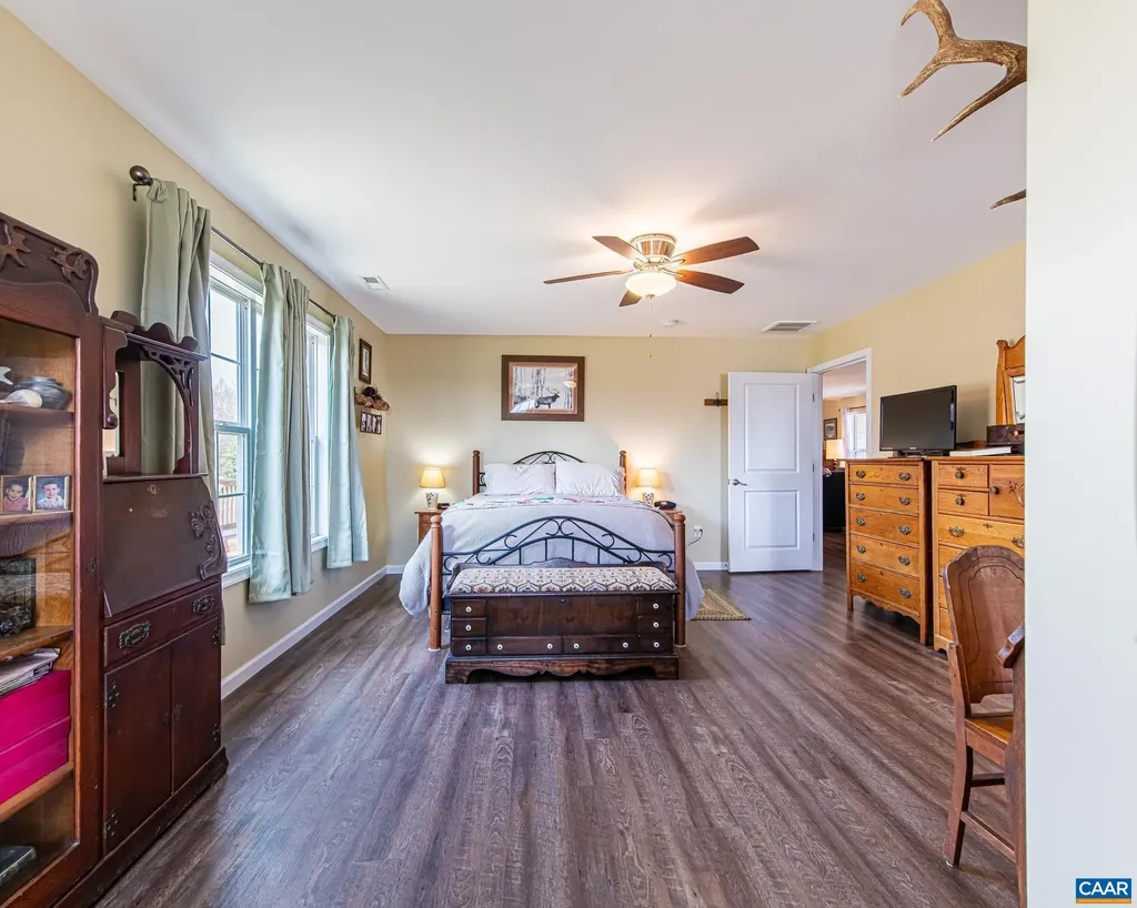 186 Rosewood Drive Scottsville VA 24590
