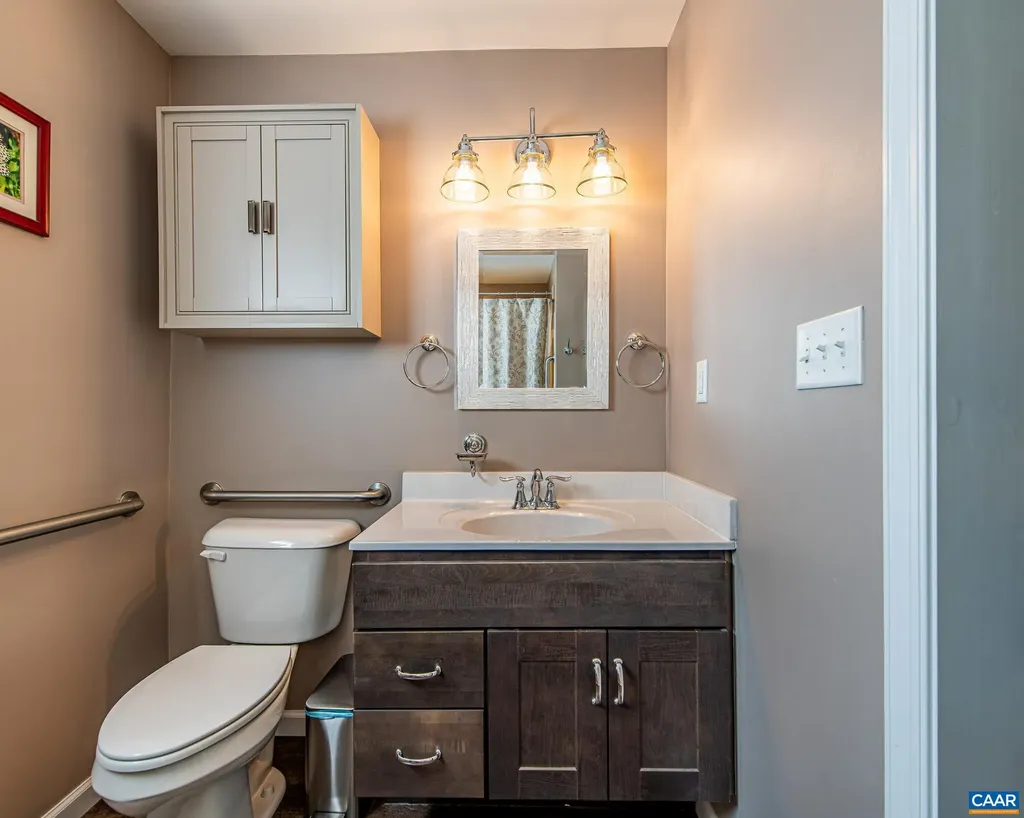186 Rosewood Drive Scottsville VA 24590
