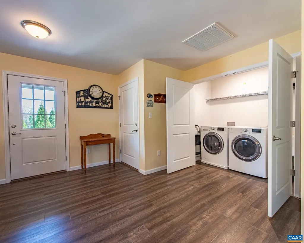 186 Rosewood Drive Scottsville VA 24590