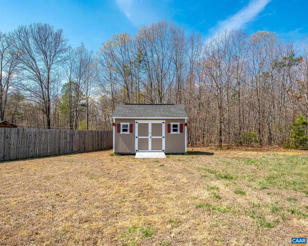 186 Rosewood Drive Scottsville VA 24590