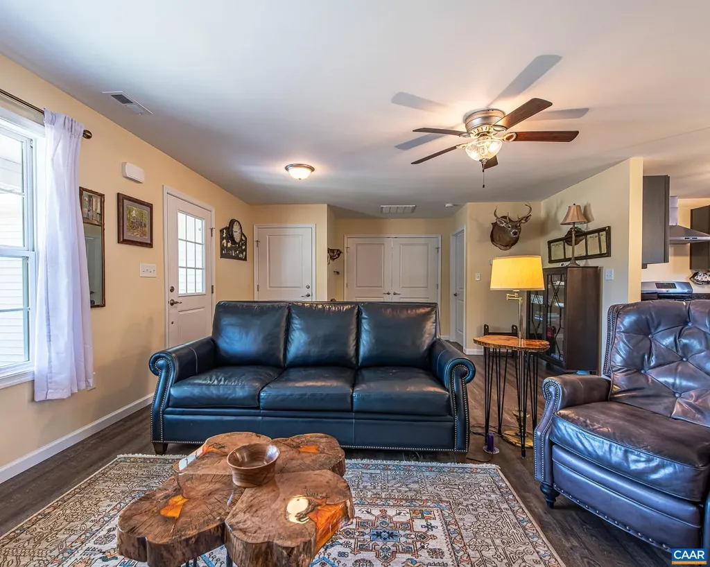 186 Rosewood Drive Scottsville VA 24590
