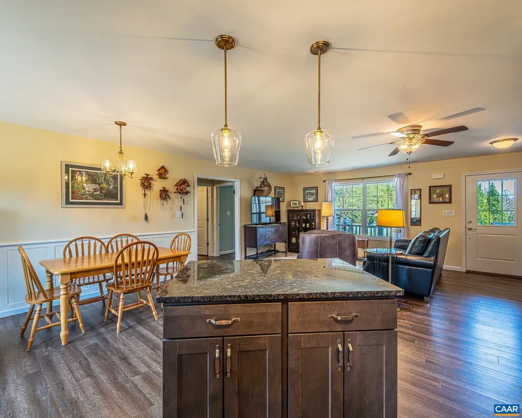 186 Rosewood Drive Scottsville VA 24590